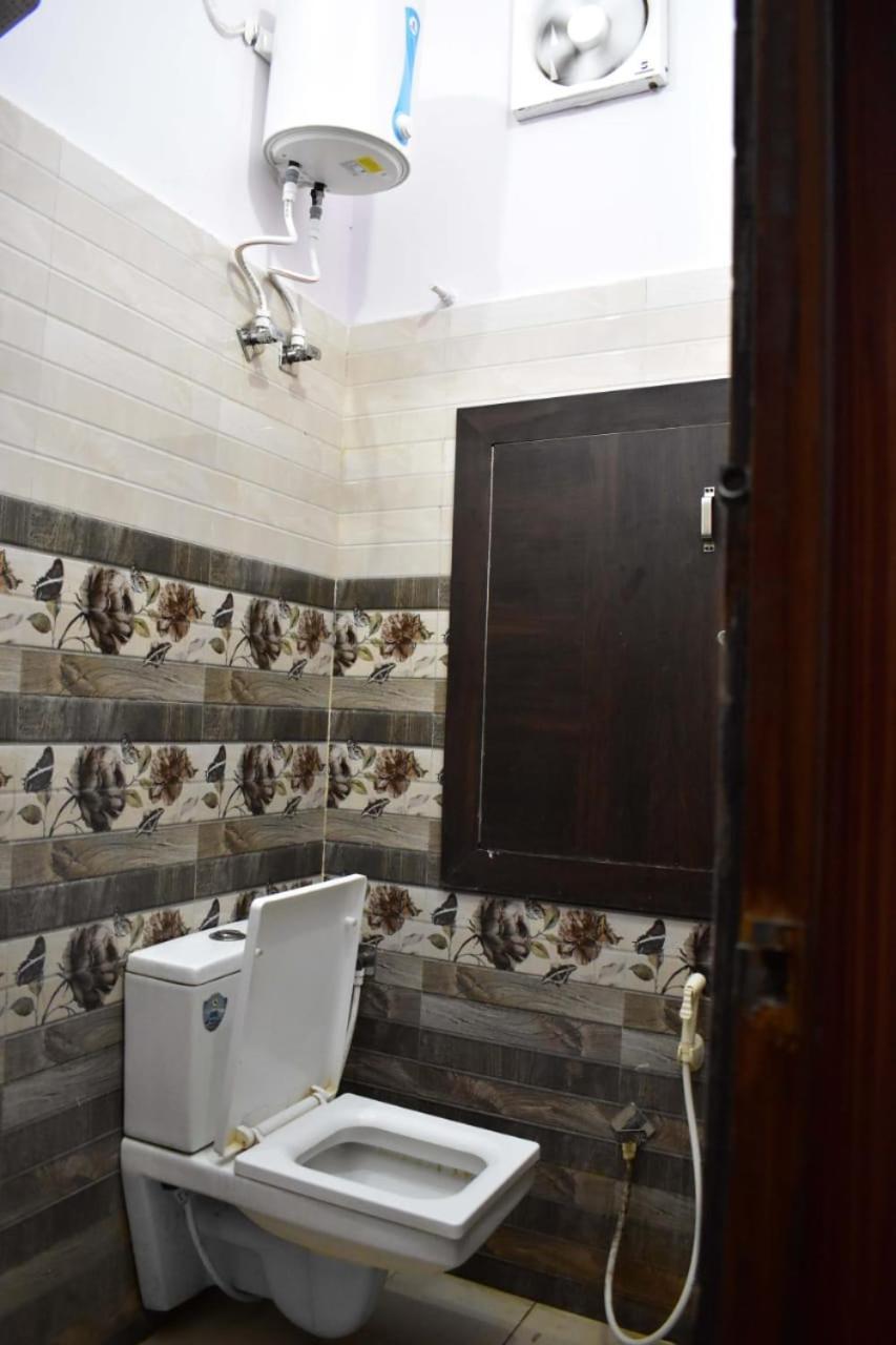 Hotel Rudra Residency Near Railway Station Mathura Exterior photo